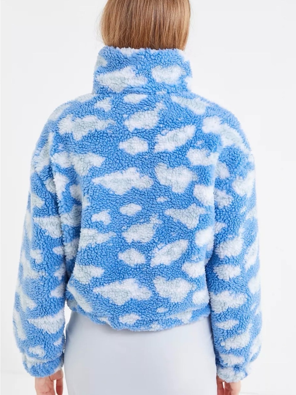 Urban outfitters Blue and White cloud Sherpa Pullover - Women’s Size Small - Picture 3 of 11
